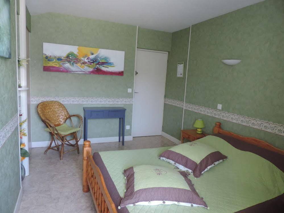 Auberge De La Normandie Junhac Luaran gambar
